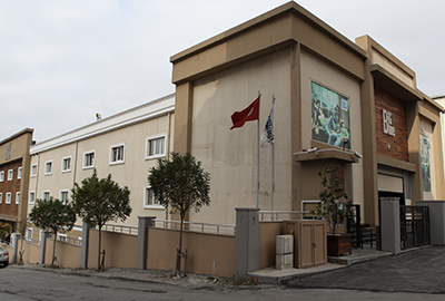 Post with no featured image on post page